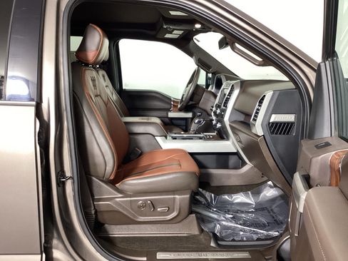 Used 2018 Ford F150 King Ranch w/ Equipment Group 601A Luxury AWD/4WD image 10