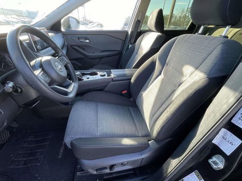 Used 2023 Nissan Rogue SV image 13