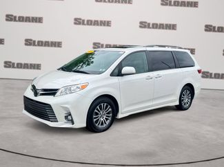 Used 2019 Toyota Sienna XLE FWD video 1
