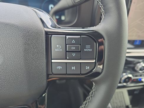 New 2026 Ford F250 Lariat w/ Black Appearance Package AWD/4WD image 23