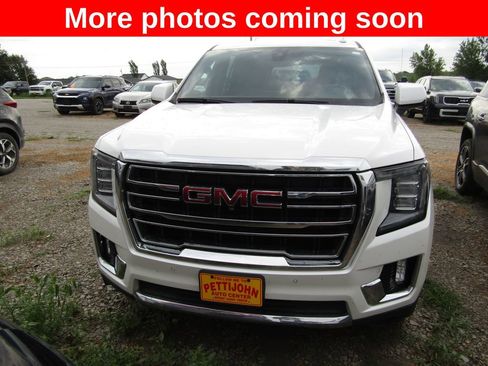 Used 2021 GMC Yukon SLT w/ SLT Luxury Plus Package AWD/4WD image 8