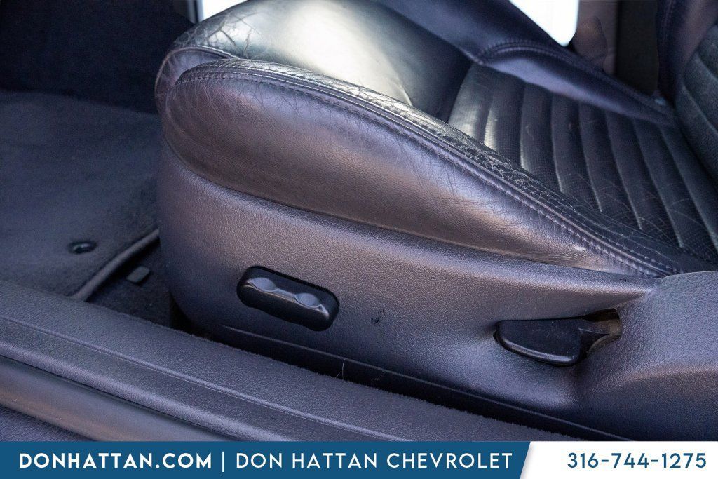 Used 2002 Ford Thunderbird RWD image 15