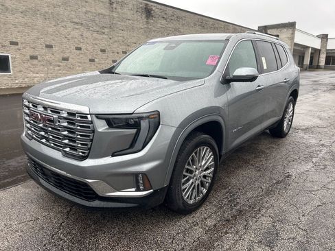 Used 2025 GMC Acadia Denali image 3