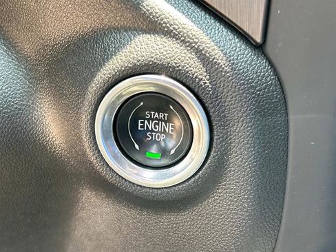 Certified 2021 GMC Sierra 1500 AT4 w/ AT4 Value Package image 33