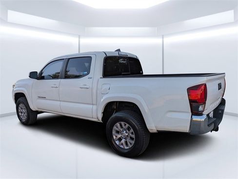Used 2019 Toyota Tacoma SR5 image 5