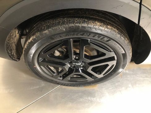 Certified 2023 Kia Telluride EX X-Line image 10