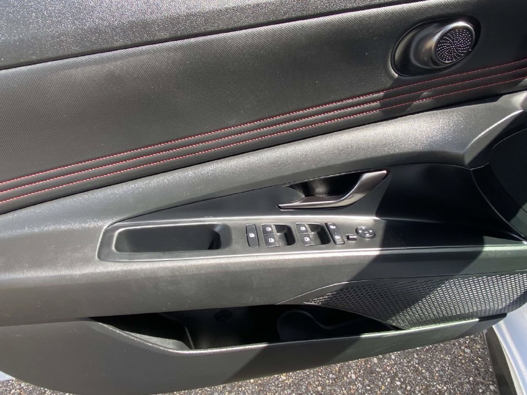 Used 2022 Hyundai Elantra N Line FWD image 19