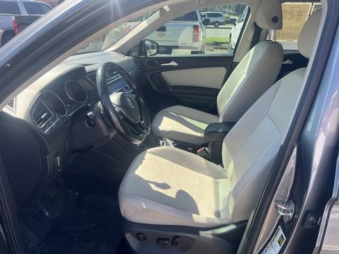 Used 2018 Volkswagen Tiguan SEL image 17