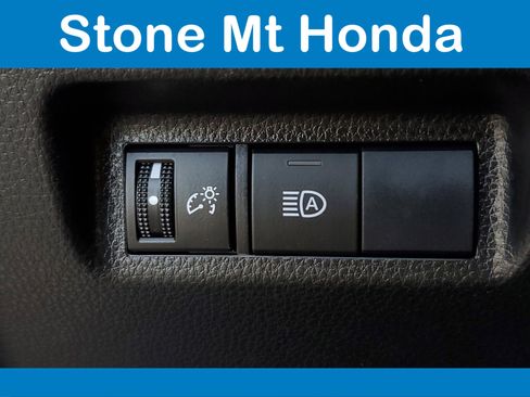 Used 2020 Toyota RAV4 LE image 31