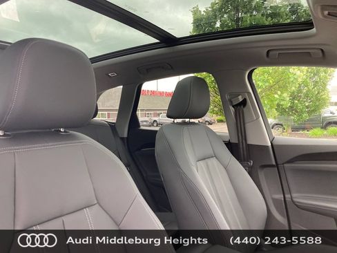 Certified 2025 Audi Q5 Premium w/ Convenience Package AWD/4WD image 19