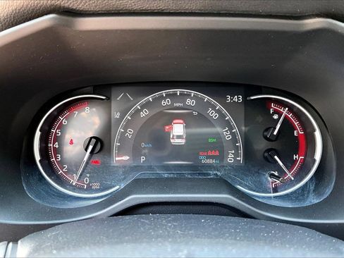Used 2024 Toyota RAV4 XLE FWD image 12