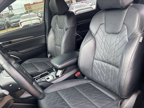 Used 2025 Kia Telluride EX X-Line AWD/4WD image 11