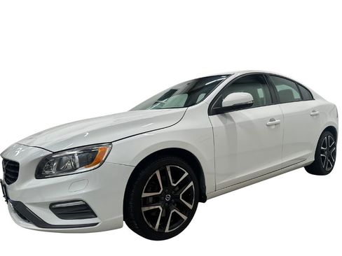 Used 2017 Volvo S60 T5 Dynamic image 7