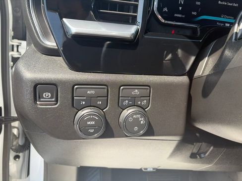 Used 2026 Chevrolet Silverado 1500 LT AWD/4WD image 19