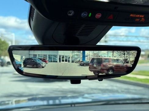 New 2026 Chevrolet Equinox LT w/ Convenience Package II AWD/4WD image 6