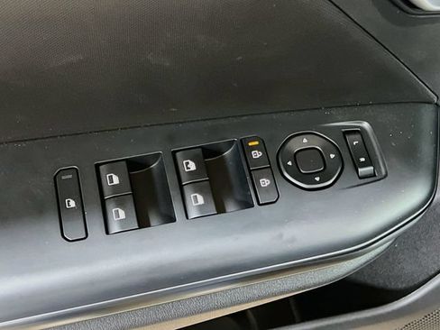 New 2026 Kia K4 FWD image 17