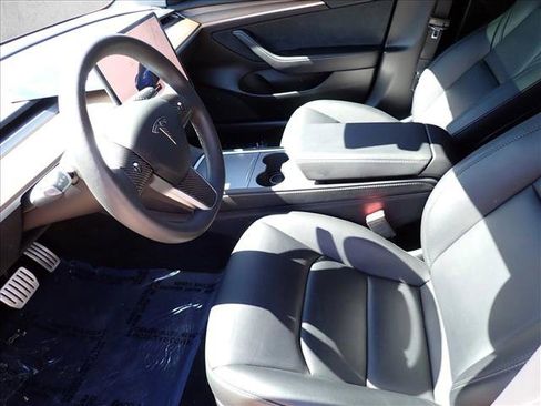 Used 2023 Tesla Model 3 Performance image 10