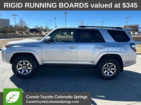Used 2024 Toyota 4Runner TRD Off-Road Premium AWD/4WD image 4
