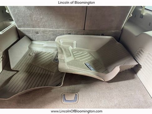 Used 2018 Cadillac Escalade ESV Luxury image 31