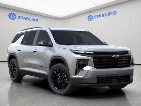 New 2026 Chevrolet Traverse LT w/ Enhanced Driving Package FWD image 5