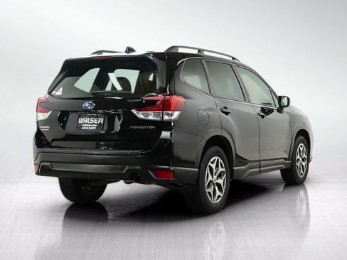 Used 2019 Subaru Forester Premium w/ All-Weather Package AWD/4WD image 5