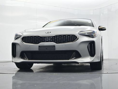 Used 2019 Kia Stinger GT2 AWD/4WD image 43