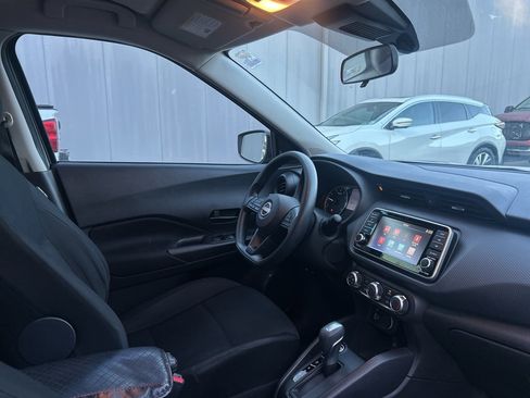 Used 2023 Nissan Kicks S image 16