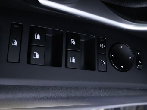 Certified 2025 Hyundai Tucson SE image 30