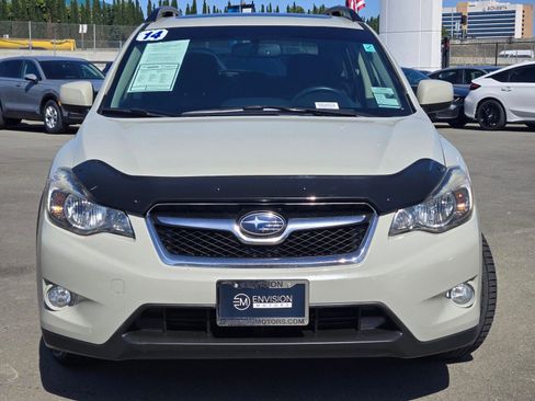 Used 2014 Subaru Crosstrek 2.0i Premium w/ Moonroof Package AWD/4WD image 2