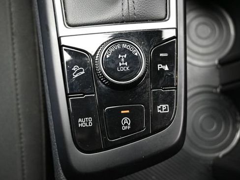 Used 2025 Kia Sportage LX AWD/4WD image 44
