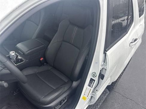 Used 2025 Toyota 4Runner Limited AWD/4WD image 12