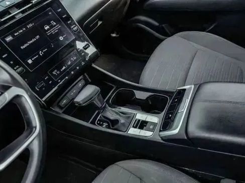 Used 2024 Hyundai Santa Cruz SEL AWD/4WD image 32