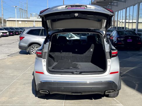 Used 2019 Nissan Murano Platinum image 9