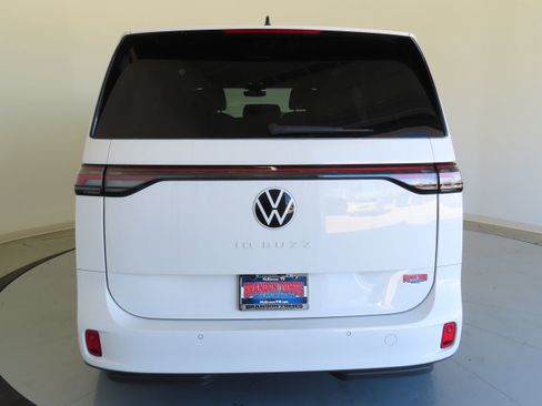New 2025 Volkswagen ID. Buzz Pro S image 5