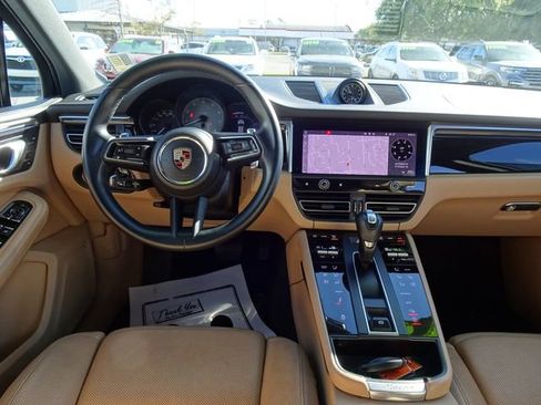 Used 2023 Porsche Macan S AWD/4WD image 19