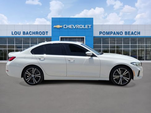 Used 2023 BMW 330i Sedan w/ Premium Package RWD image 2