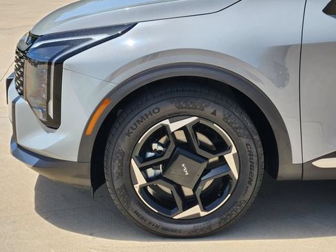 Certified 2026 Kia Sportage EX FWD image 8