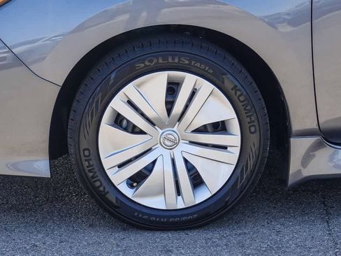 Used 2022 Nissan Leaf S FWD image 10