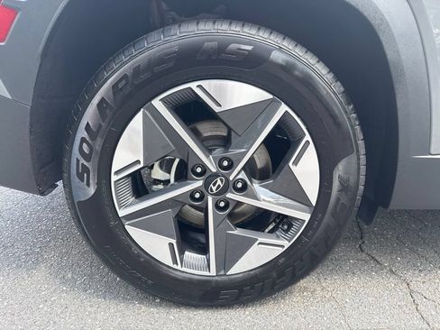 Used 2025 Hyundai Tucson SEL FWD image 12