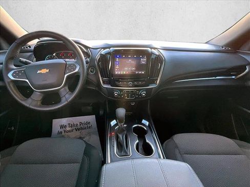 Used 2023 Chevrolet Traverse LT FWD image 16
