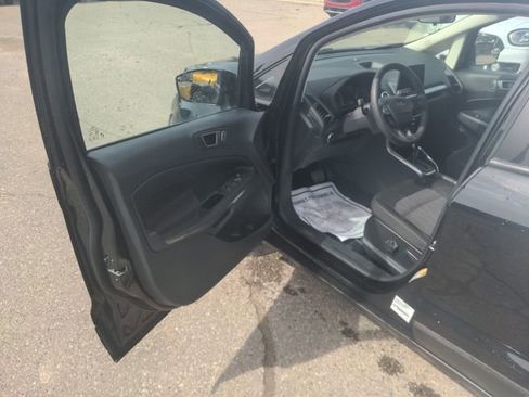 Certified 2021 Ford EcoSport SE image 9