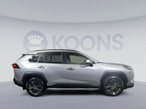 Used 2024 Toyota RAV4 Limited image 8