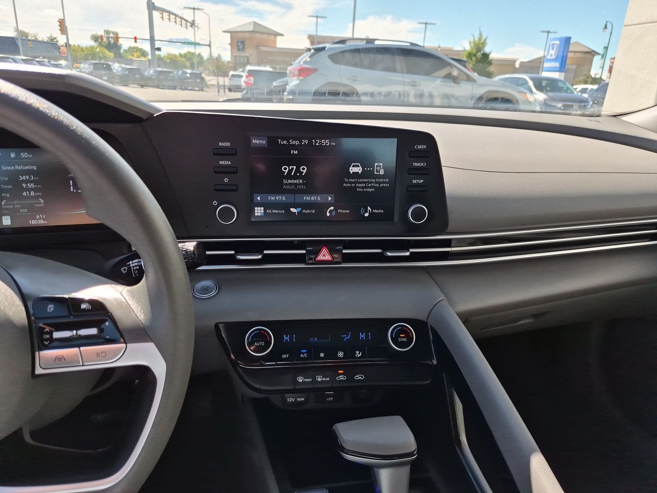 Used 2026 Hyundai Elantra Hybrid FWD image 27