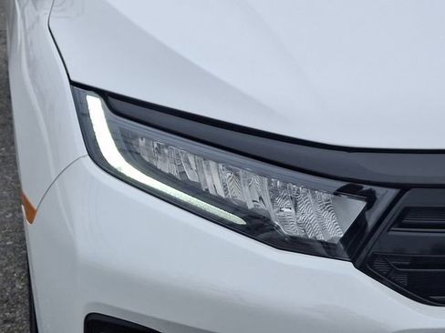 Certified 2026 Honda Odyssey Touring image 9