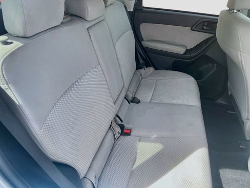 Used 2016 Subaru Forester 2.5i Premium w/ All-Weather Package AWD/4WD image 27