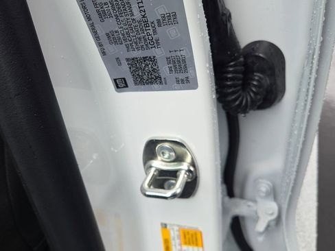 New 2026 Chevrolet Colorado W/T AWD/4WD image 32