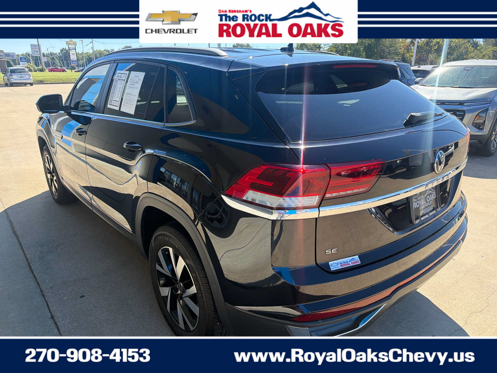 Used 2021 Volkswagen Atlas Cross Sport SE FWD image 3