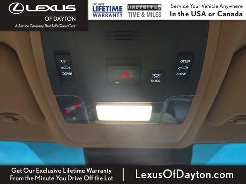 Certified 2025 Lexus ES 300h w/ Luxury Package image 28