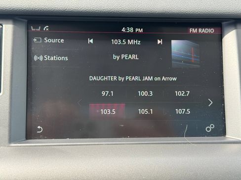 Used 2019 Land Rover Discovery Sport HSE AWD/4WD image 19