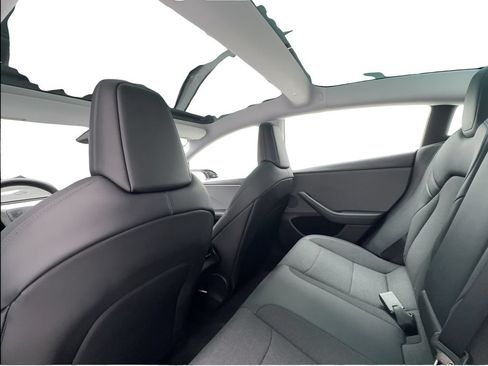 Used 2025 Tesla Model 3 RWD image 23